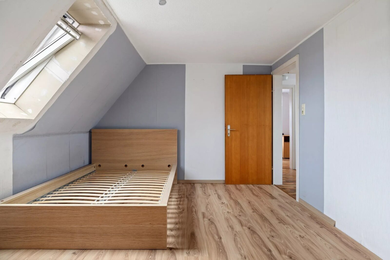 Provisionsfrei! Freistehendes Wohnen mit viele Möglichkeiten in Schöninghsdorf!