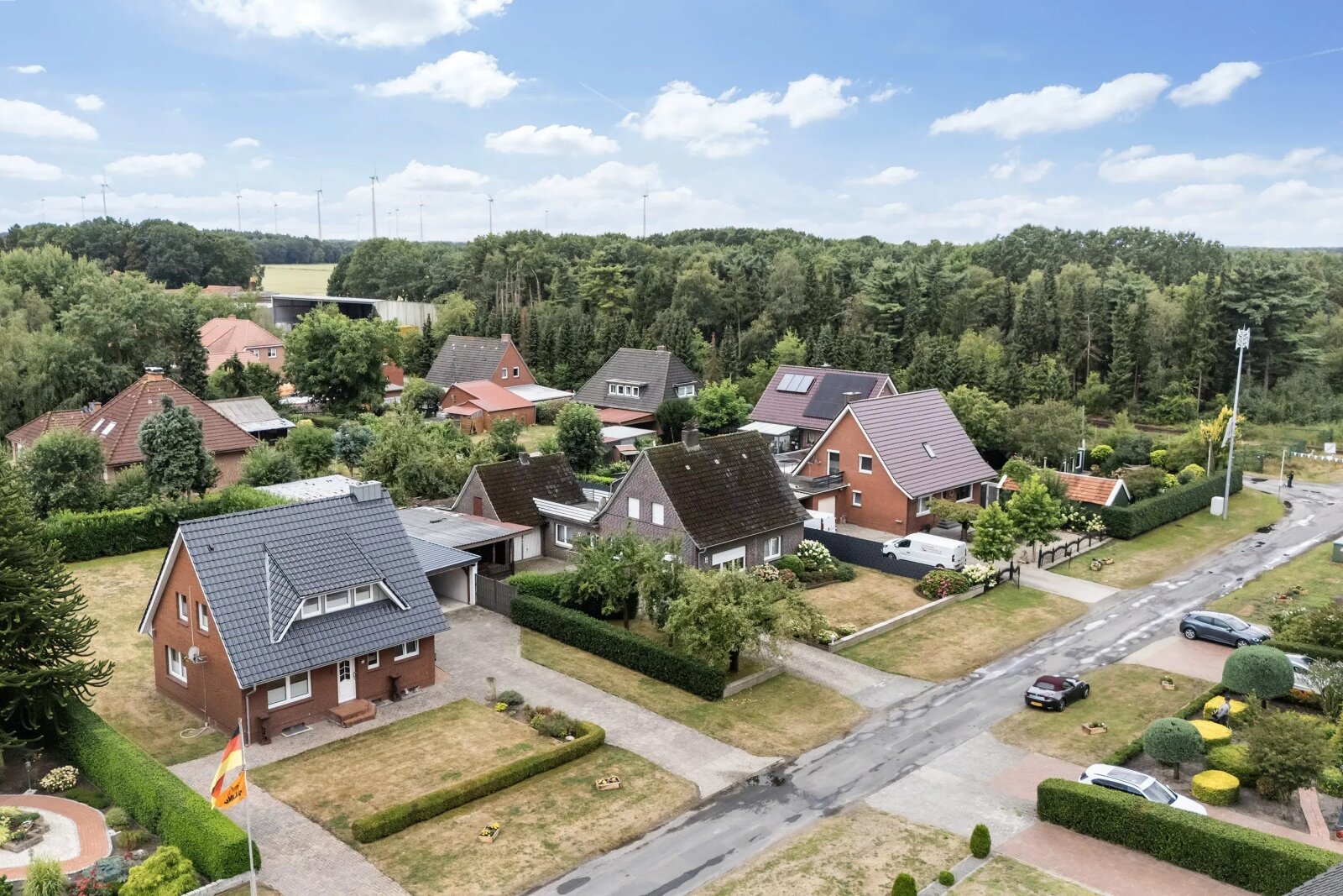 Provisionsfrei! Freistehendes Wohnen mit viele Möglichkeiten in Schöninghsdorf!