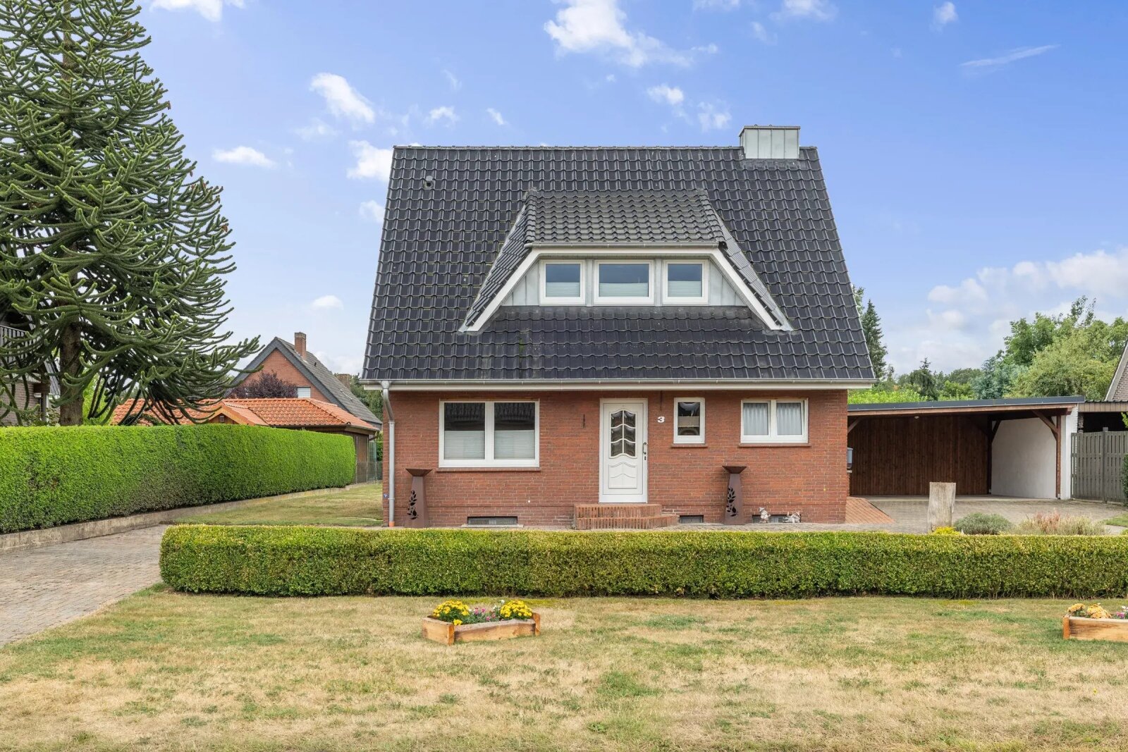 Schöninghsdorf-Twist: Vrijstaand wonen met eindeloze mogelijkheden in Schöninghsdorf! Schöninghsdorf-Twist: Vrijstaand wonen met eindeloze mogelijkheden in Schöninghsdorf!